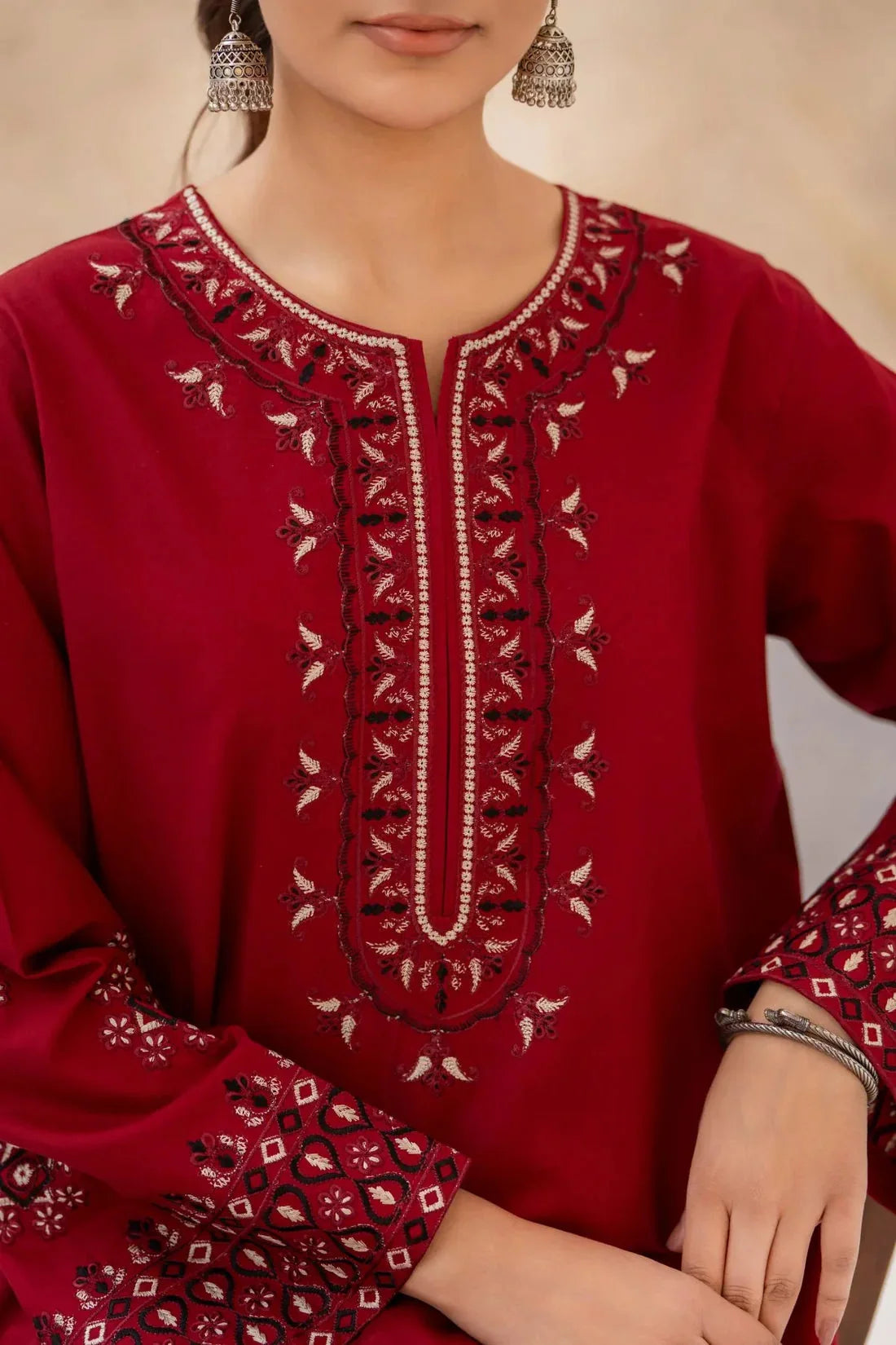 Arzoo Embroidered 2-Piece Suit