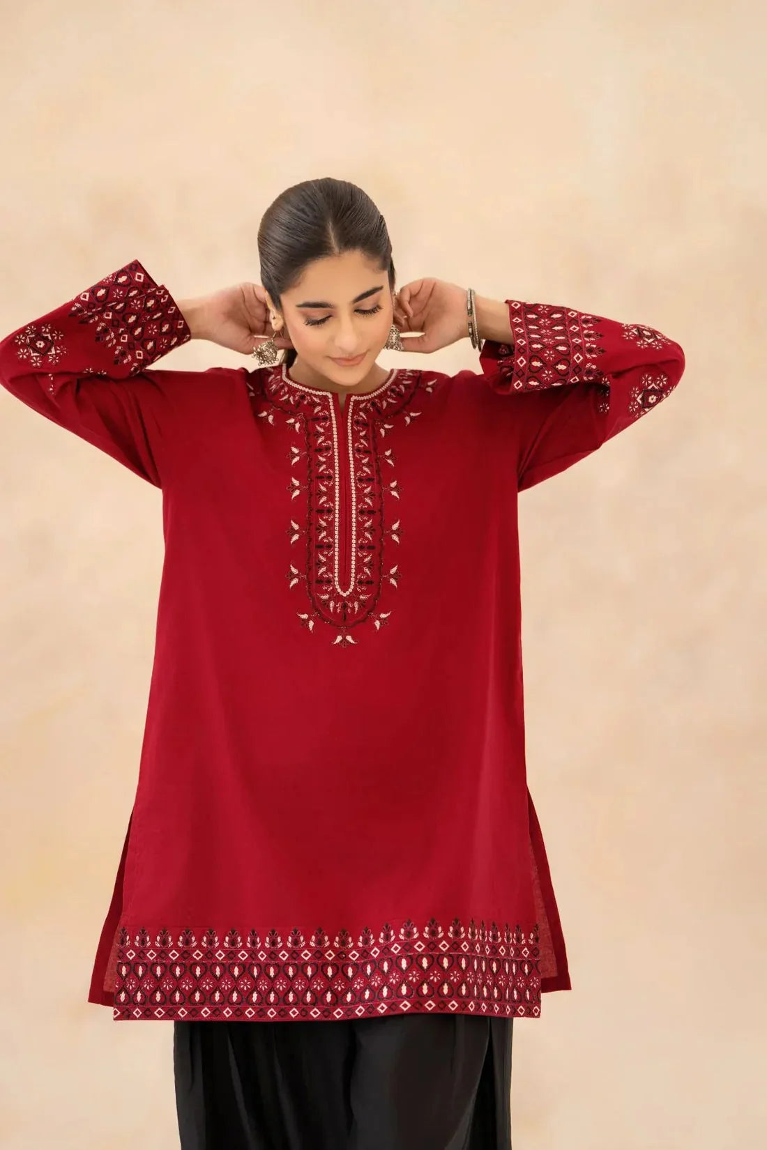 Arzoo Embroidered 2-Piece Suit