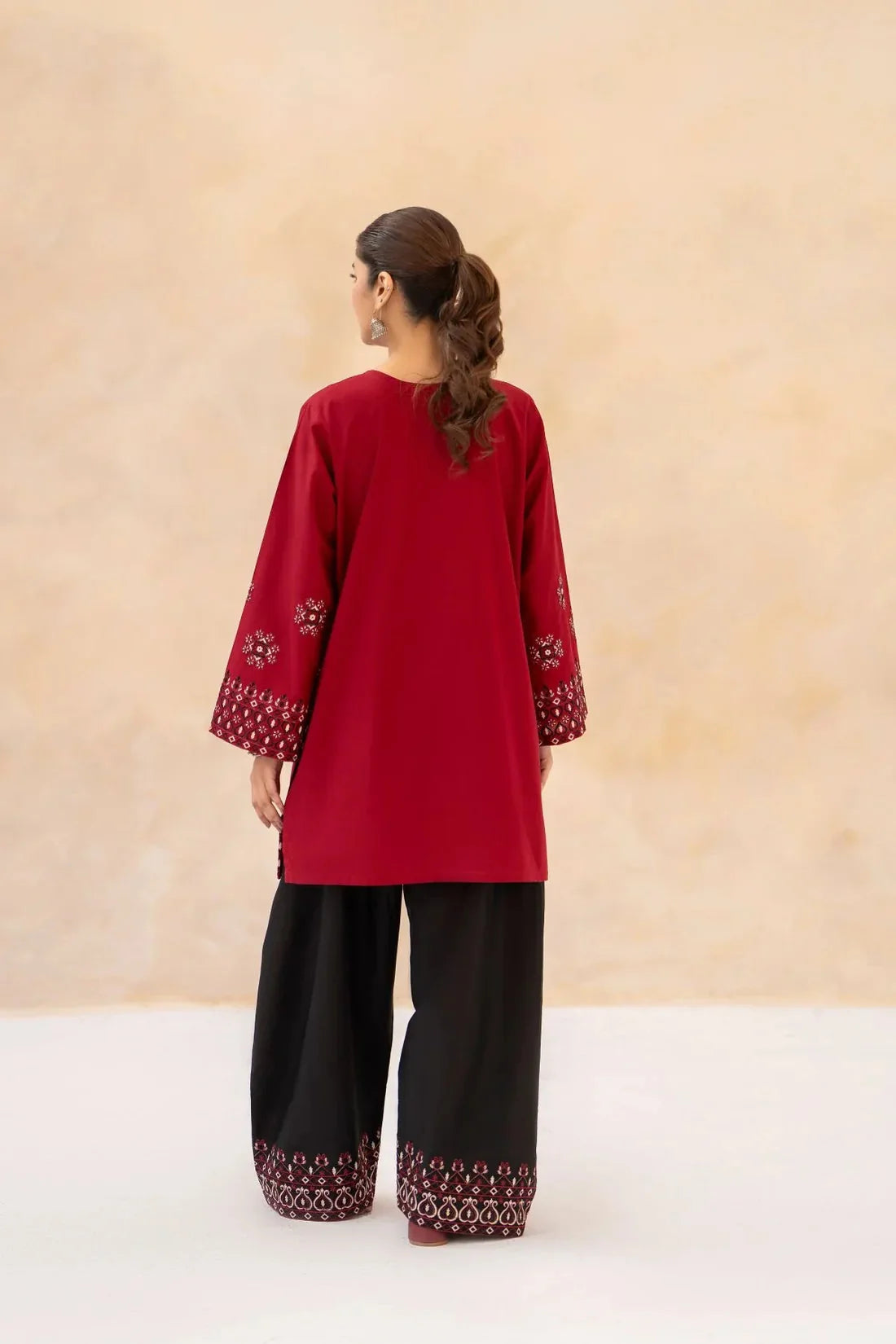 Arzoo Embroidered 2-Piece Suit